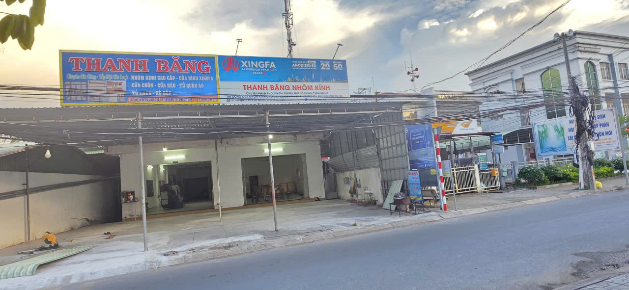 Mặt tiền xưởng sản xuất và gia công Nhôm Kính Thanh Băng